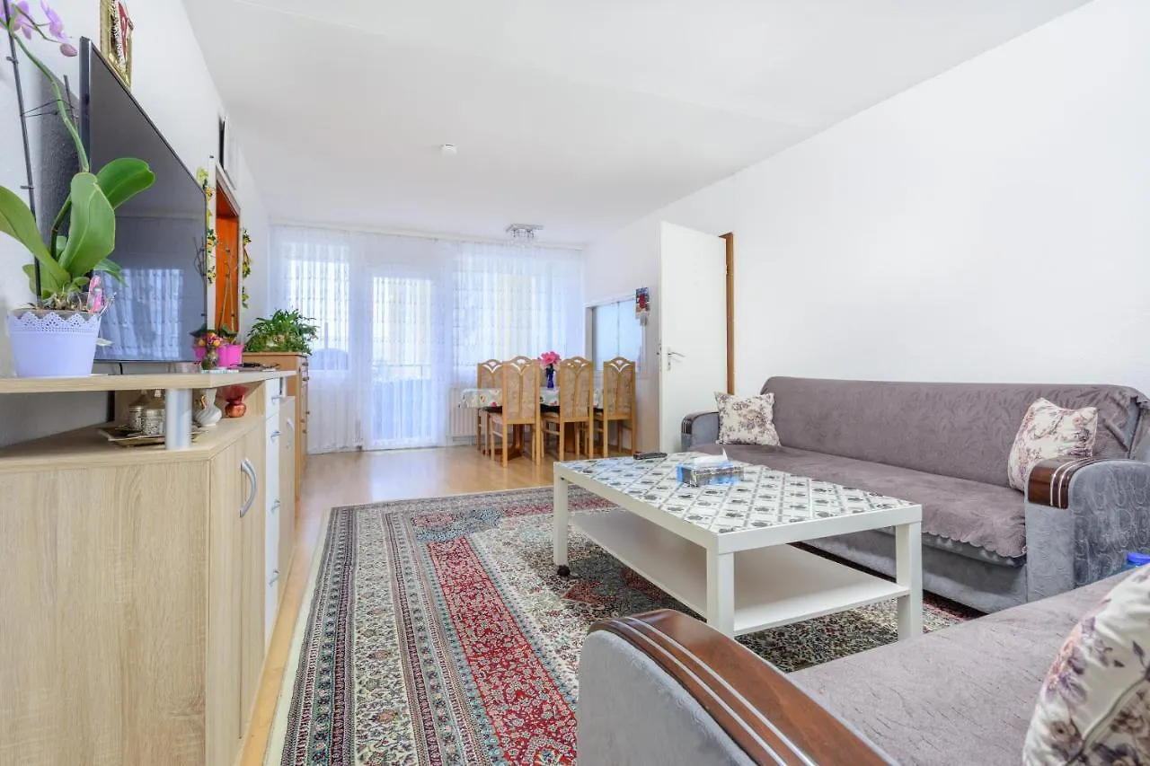 Anyroomdirect Private Apartments In Laatzen Near Hannover Exhibition Room Agency 0*,  독일