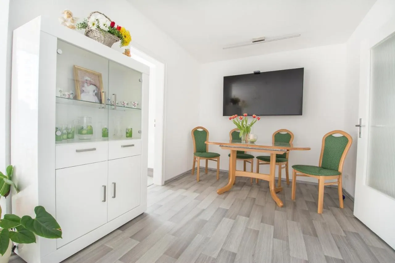 Anyroomdirect Private Apartments In Laatzen Near Hannover Exhibition Room Agency 0*,  독일