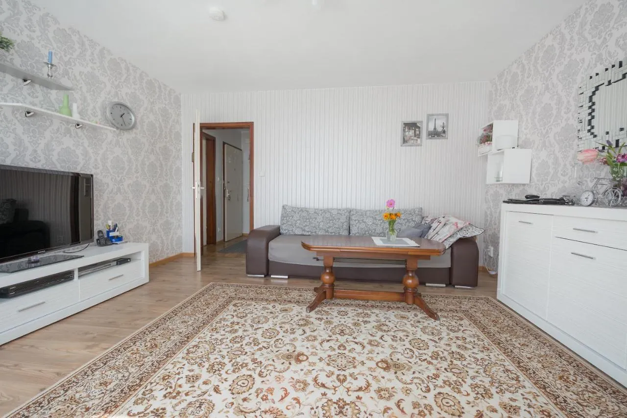 Anyroomdirect Private Apartments In Laatzen Near Hannover Exhibition Room Agency