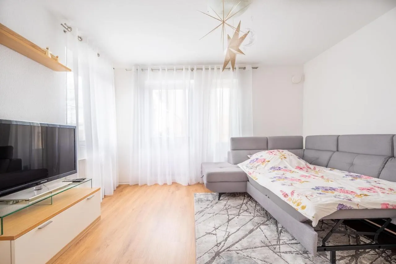 Anyroomdirect Private Apartments In Laatzen Near Hannover Exhibition Room Agency